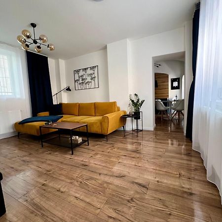 Apartment R&L Lazovna Apt 1 - Old Town And Parking بانْشكا بيشتريتْسا المظهر الخارجي الصورة