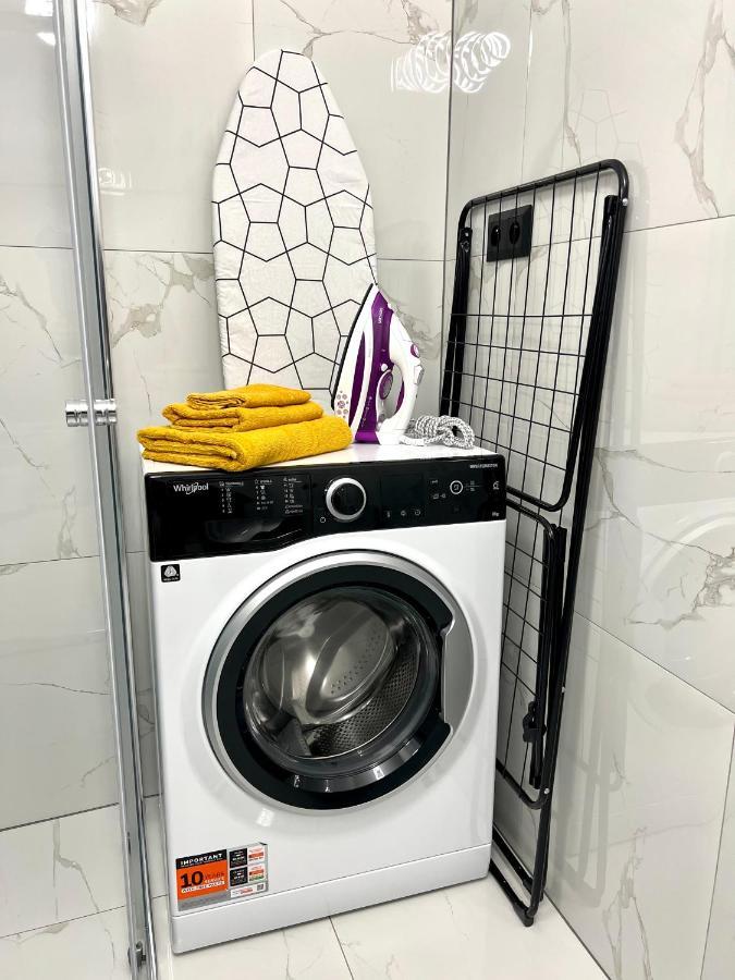 Apartment R&L Lazovna Apt 1 - Old Town And Parking بانْشكا بيشتريتْسا المظهر الخارجي الصورة