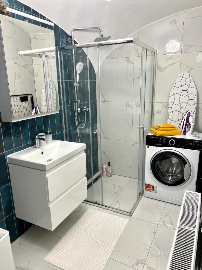 Apartment R&L Lazovna Apt 1 - Old Town And Parking بانْشكا بيشتريتْسا المظهر الخارجي الصورة